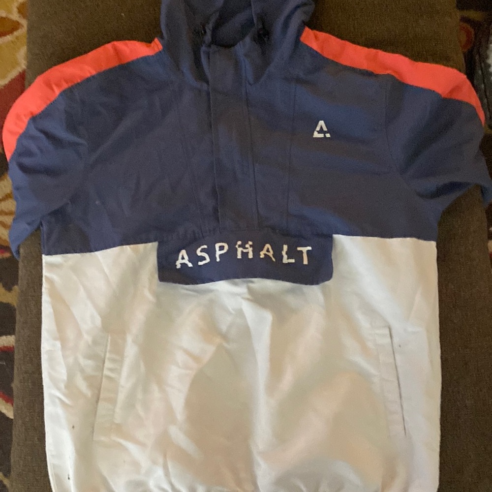 Wind breaker good condition letters are coming off a little not too noticeable